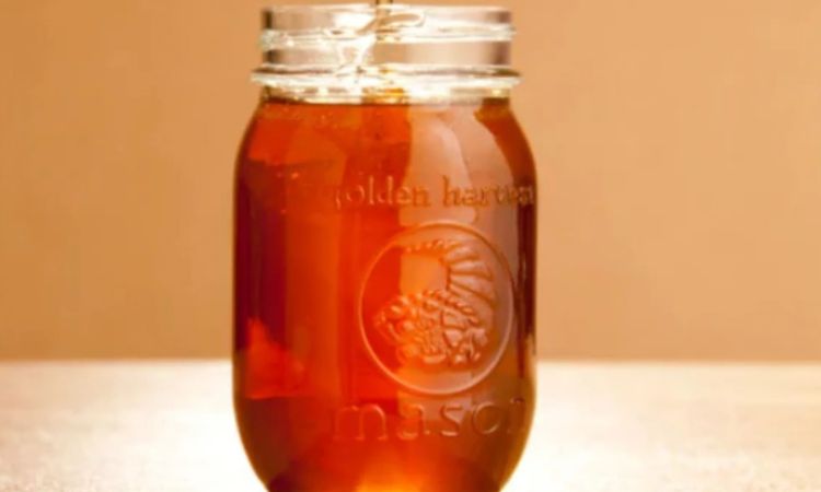 How Much Does A Quart Of Honey Weigh