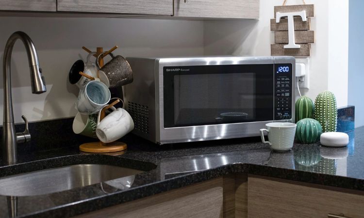 How Much Does a Countertop Microwave Weigh